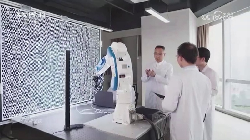 《高舉改革開(kāi)放旗幟》｜如何看待《決定》把教育科技人才進(jìn)行專(zhuān)章部署